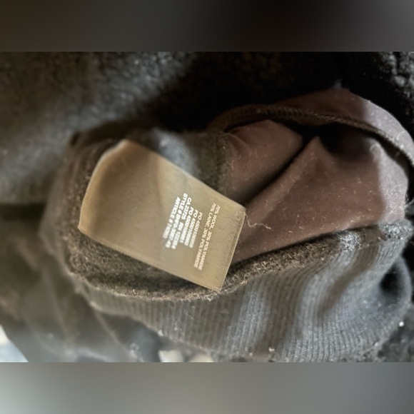 The group babaton aritzia hoodie plush Sherpa relaxed lounge wool sweater small - Picture 7 of 7